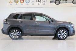 2024 Suzuki
S-Cross Plus