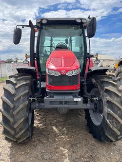 Massey Ferguson
5711 S