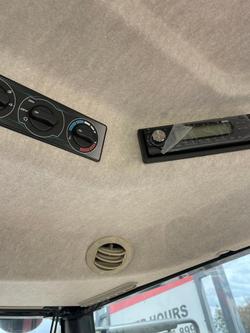 Massey Ferguson
5711 S