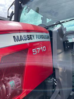 2023 Massey Ferguson
                5710 Es.Cab 