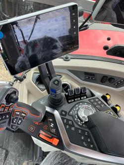 Massey Ferguson 8.S 205