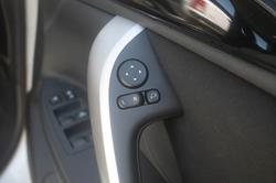 2023 MITSUBISHI
Eclipse Cross ES