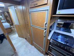 2007 Winnebago Classic 4094Sl