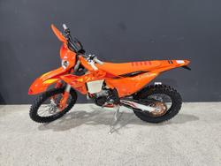 2025 KTM 500 EXC-F Six Days EXC-F Orange