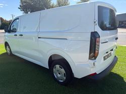 2023 Ford
                Transit Custom Trend 320L