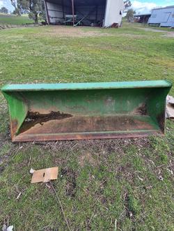 2014 John Deere 6150M Green