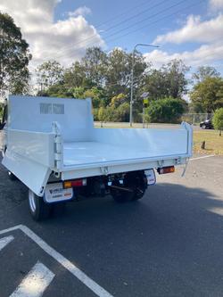 2025 Fuso Canter 815 Tipper White