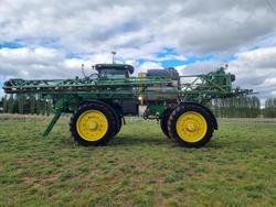 2014 John Deere R4045 Green