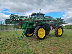 2014 John Deere R4045 Green