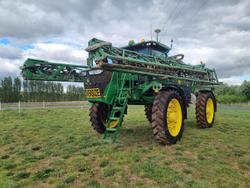 2014 John Deere R4045 Green