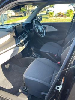 2024 Suzuki Swift Hybrid Plus UZ Super Black