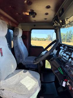 2007 Kenworth T350 Blue