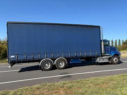 2007 Kenworth T350 Blue