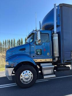 2007 Kenworth T350 Blue