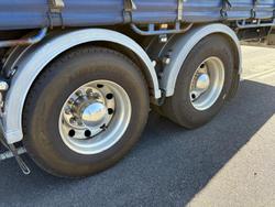 2007 Kenworth T350 Blue