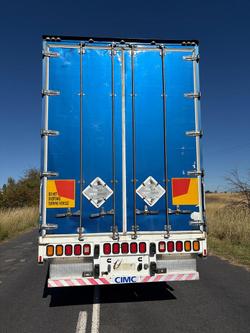 2007 Kenworth T350 Blue