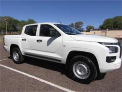 2024 Mitsubishi
Triton GLX