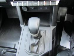 2024 Mitsubishi
Triton GLX+