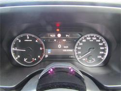 2024 Mitsubishi
Triton GLX+