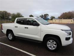 2024 Mitsubishi
Triton GLX+