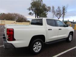 2024 Mitsubishi
Triton GLX+