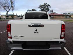 2024 Mitsubishi
Triton GLX+