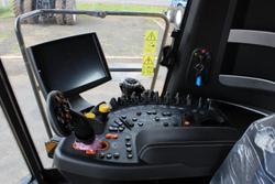 New Holland Cr8.90 Combine