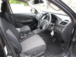 2023 Mitsubishi
Triton GLX
