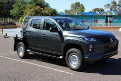 2023 Mitsubishi
Triton GLX