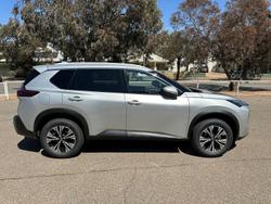 2024 Nissan
X-TRAIL ST-L