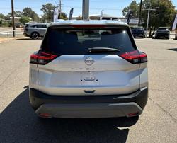 2024 Nissan
X-TRAIL ST-L