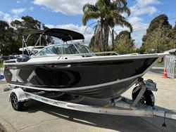 2025 QUINTREX 520 Cruiseabout Pro