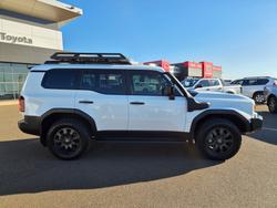 2024 Toyota Prado Altitude White