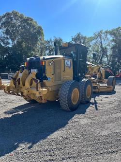 2014 Caterpillar 140M2 Yellow