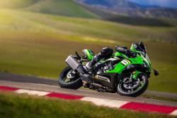 2025 Kawasaki Ninja ZX-6R ABS (636) KRT Edition Ninja Green