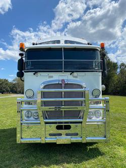 2018 Kenworth
                K200