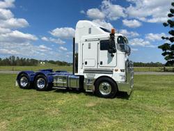 2018 Kenworth
                K200