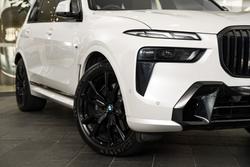 2023 BMW X7 xDrive40d M Sport