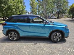2023 Suzuki
Vitara Turbo