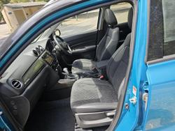 2023 Suzuki
Vitara Turbo