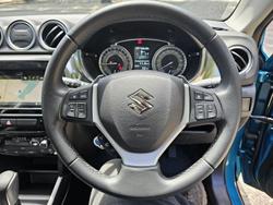 2023 Suzuki
Vitara Turbo