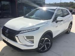 2024 Mitsubishi Eclipse Cross PHEV ES