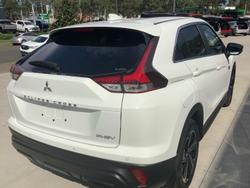 2024 Mitsubishi Eclipse Cross PHEV ES