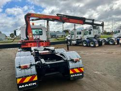 2014 Mack Granite Palfinger Pk11001 Light Use $60000+Gst MACK GRANITE WHITE