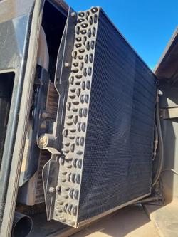 2011 CASE IH Wd2303 Red