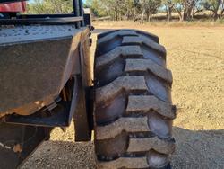 2011 CASE IH Wd2303 Red