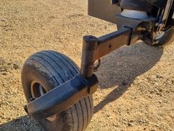 2011 CASE IH Wd2303 Red