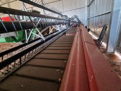 2011 CASE IH Wd2303 Red