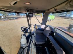 2011 CASE IH Wd2303 Red