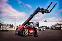 2024 Manitou Mlt-X 841-145 Red